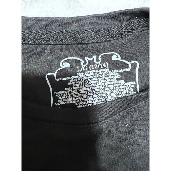 Spooky Halloween long sleeve and short sleeve shirt lot of two women size large - Picture 5 of 7